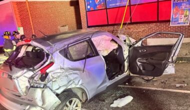 SUV crashes into Roy’s Foodland in Auburn, striking gas line and damaging store