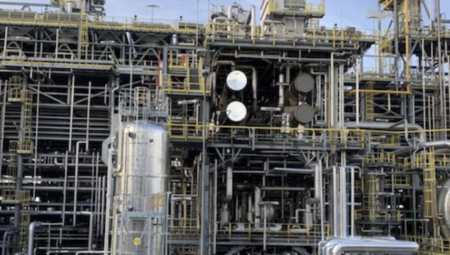 bne IntelliNews - Bulgaria’s parliament overturns president’s veto on Lukoil refinery law