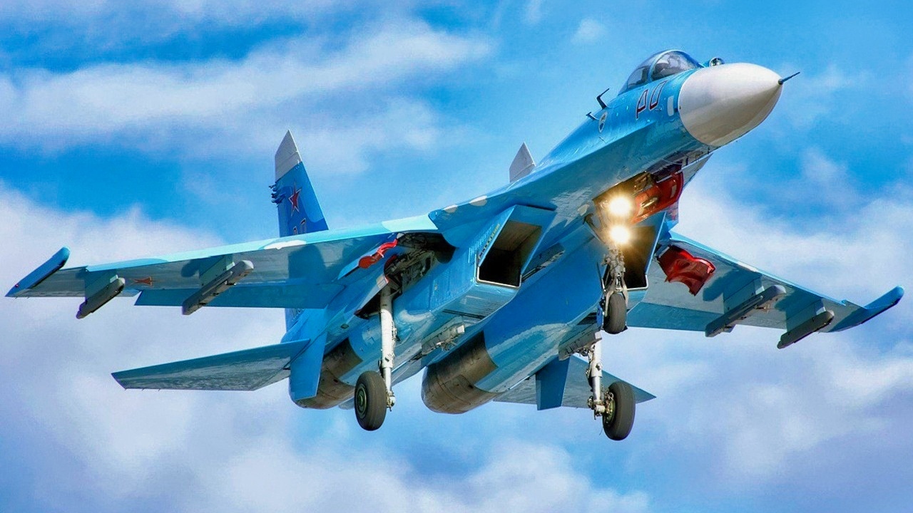 Su-27 Flanker Fighter