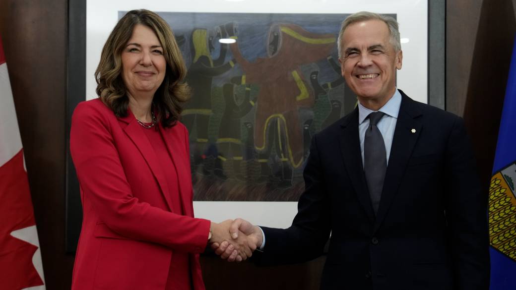 Click to play video: 'Carney addresses ongoing talks over deal on pipeline from Alberta to B.C.’s northern coast'