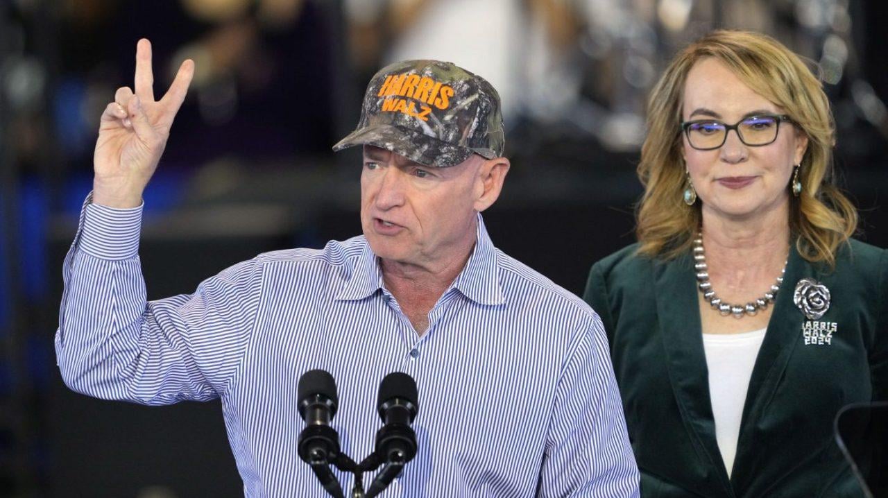 Mark Kelly calls Hegseth ‘totally unqualified’: ‘It is so ridiculous’