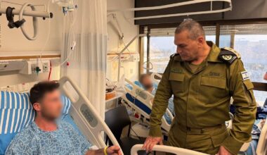 Surgeons save soldier wounded in Syria who has a bullet lodged in his heart