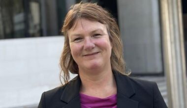 Met Police officer who snared three of London’s most dangerous child abusers wins top award