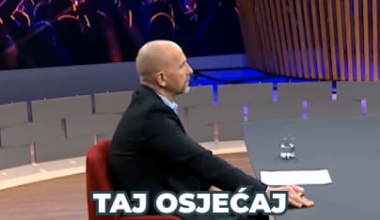 O podjelama u društvu i Thompsonu