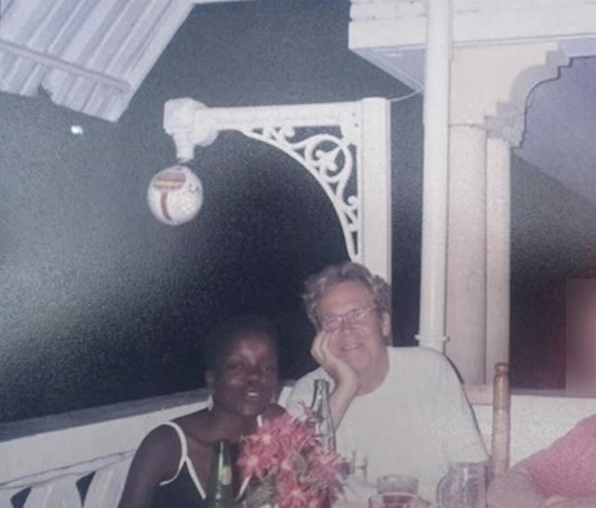 Beatrice havde Jørgen Leth som kontaktperson på Haiti: Var chokeret over hyldest [Danske Beatrice fortæller om Leths seksuelle magtmisbrug af teenagepiger]