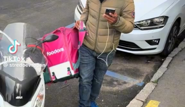 Může v této situaci kurýr vůbec něco dělat?