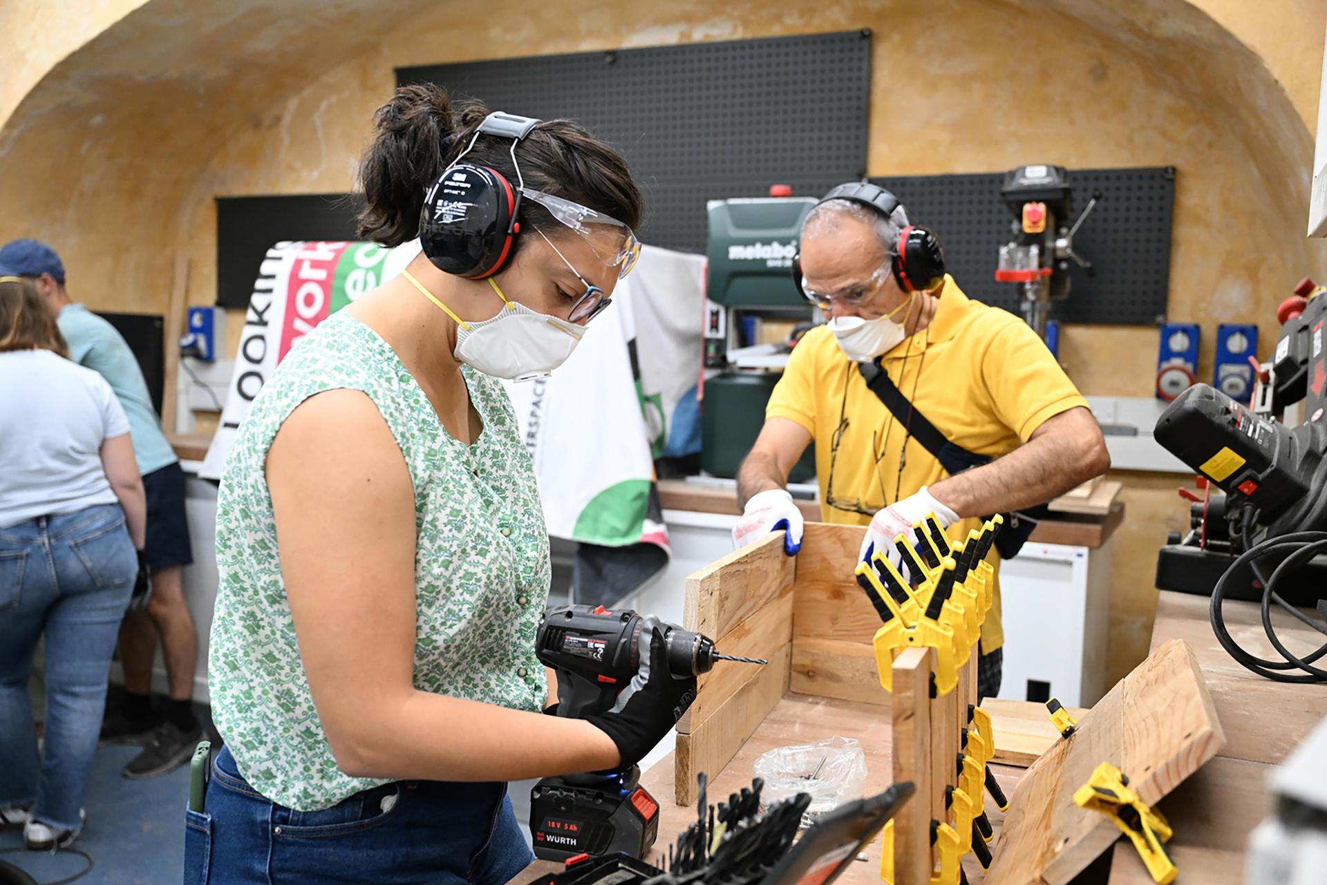 Workshop participants gained practical experience and a deeper appreciation for the vital role of pollinators in maintaining healthy ecosystems.