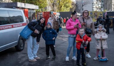 une attaque russe sur Kiev fait six morts ; l’Allemagne dénonce le « mépris pour l’humanité » de Vladimir Poutine