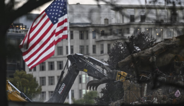 Construction company 'called out' Trump over unpaid White House East Wing demolition bills?