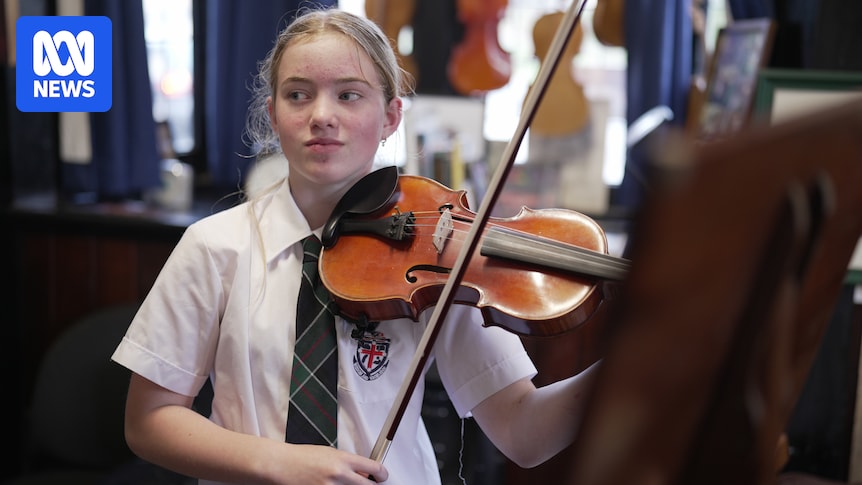 Australia's peak music exam body under fire amid claims of 'slipping standards'