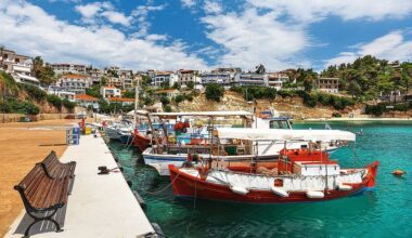 Trawlers out, tickets stay in Alonissos marine sanctuary
