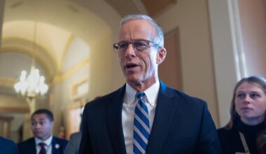 Government shutdown live updates as Senate works through the weekend to end impasse