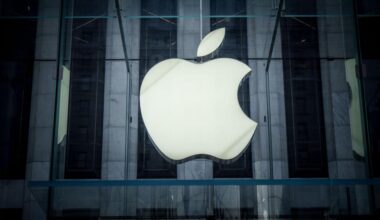 USA, New York: Das Logo von Apple, aufgenommen in Manhattan.