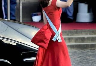 Regal Style Diaries 👑: Mary’s Iconic Gowns