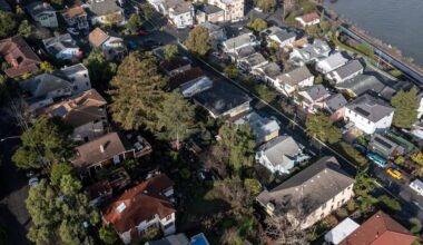 Trump’s 50-Year Mortgage Loses Steam as Industry Questions Costs