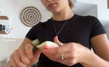 Becoming a Dutch woman in 2 simple steps