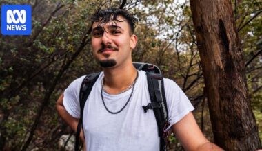 First Hike Project helps refugees experience hiking in Australia's bushland for the first time