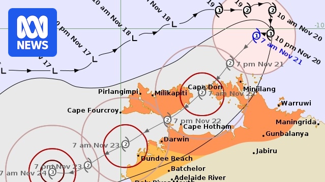 BOM declares cyclone warning for Darwin as Fina intensifies, tracks south-west
