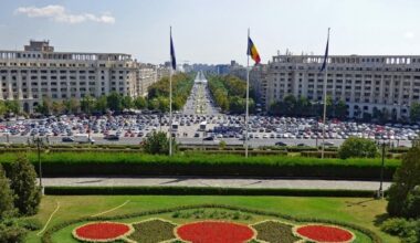 bne IntelliNews - European Commission cuts Romania’s growth outlook in half as fiscal tightening weighs on economy