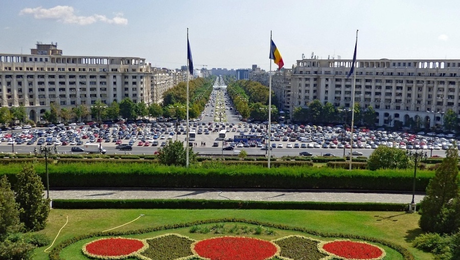 bne IntelliNews - European Commission cuts Romania’s growth outlook in half as fiscal tightening weighs on economy