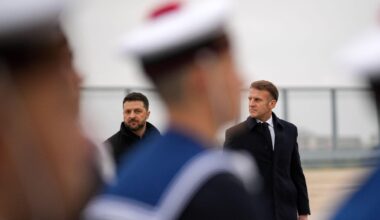 Ukraine to purchase 100 Rafale jets, Zelensky says after signing defense declaration with Macron