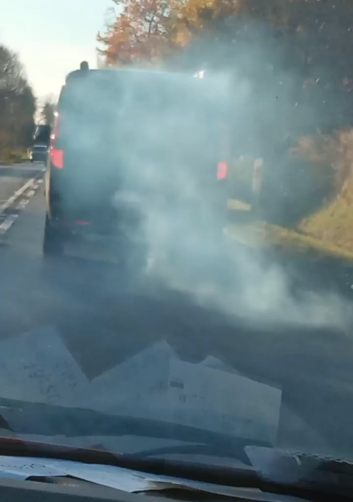 Nie pozdrawiam Kierowcy który próbował mnie ostatnio zagazować przez ponad 20 minut nim można go było wyprzedzić.