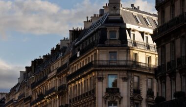 À Paris, un débarras de 2m² mis en vente pour 14.000 euros, selon l'annonce il peut se "transformer en un espace de vie cosy et intimiste"