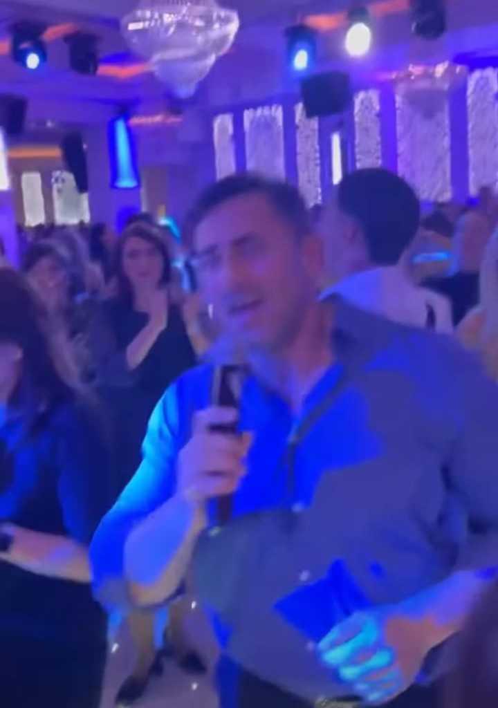 Шефа на НАП - Румен Спецов, разпуска в дискотеката на Слави Трифонов "Копелета гадни бяхме всичките до един, ала така ни обичахте".