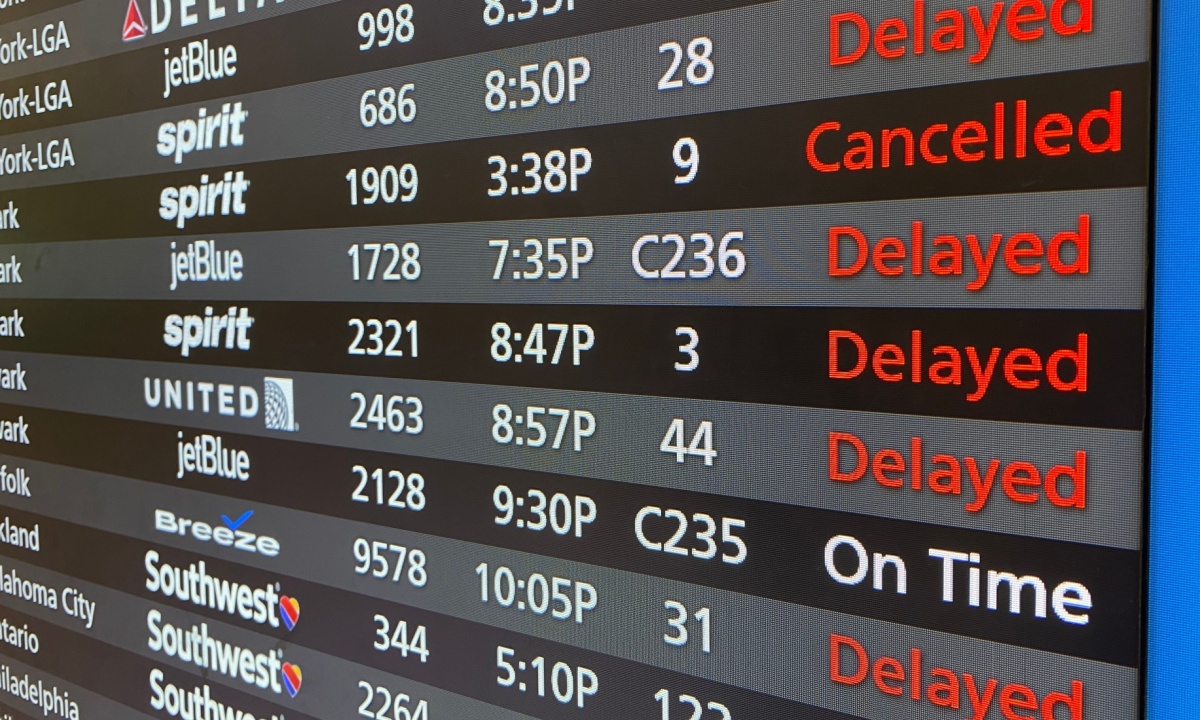 White House Rolls Back Cash Repayments for Canceled Flights