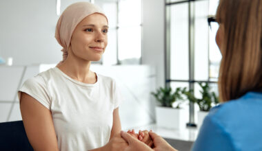 Η νέα γενιά φαρμάκων που «βλέπει» μόνο τα καρκινικά κύτταρα