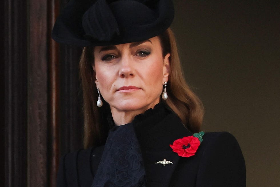 london, england november 9: catherine, princess of wales looks on from a balcony during the during the the 2025 national service of remembrance at the cenotaph on november 9, 2025 in london, england. every year, members of the british royal family join politicians, veterans and members of the public to remember those who have died in combat. (photo by toby melville wpa pool/getty images)