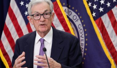 FTSE 100 and US stocks gain as odds of Fed interest rate cut grow