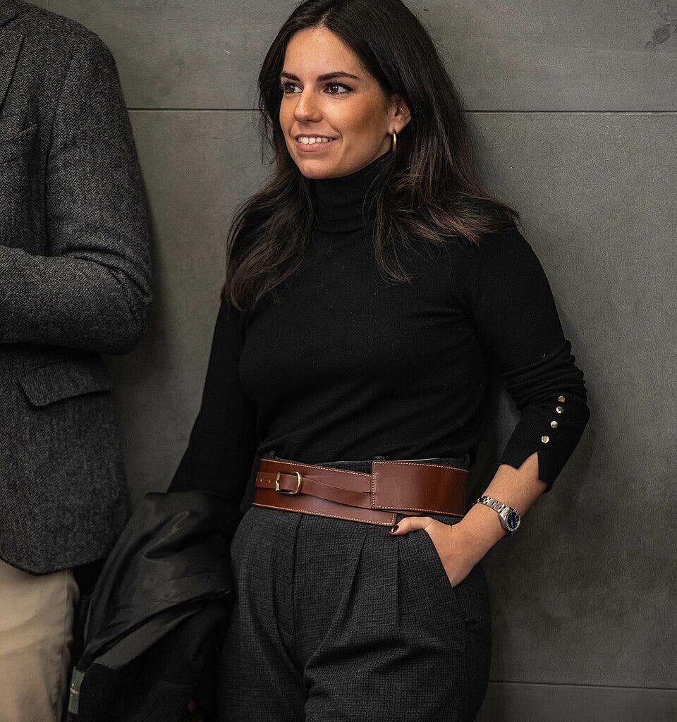 When it comes about beautiful far-right female politicians, Spain's Pepa Millán (Vox party) clearly beats Meloni.