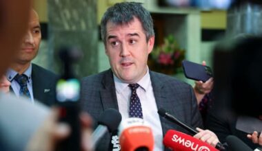 Minister defends decision to spend Kāinga Ora money on local bridge