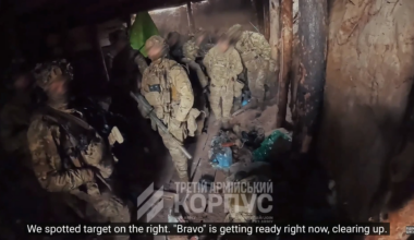 A Ukrainian reconnaissance team clears Russian positions and takes 7 POWs in the Kharkiv region. 3rd Army Corps, published November 13th 2025.