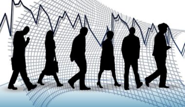 Valul concedierilor ajunge până în România