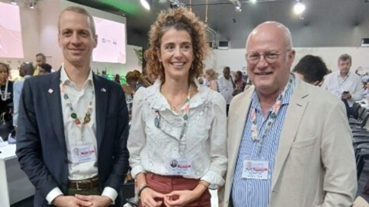 V.l.n.r.: Serge Wilmes (CSV), Minister für Umwelt, Klima und Biodiversität ,Sophie Hermans, niederländische Ministerin für Klimapolitik und grünes Wachstum sowie Jean-Luc Crucke, belgischer Minister für Klima und ökologischen Wandel, auf der Weltklimakonferenz.