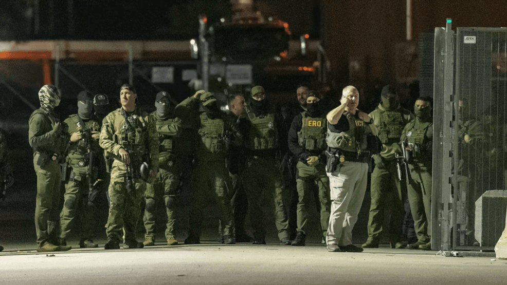 The National Desk dark theme brand icon