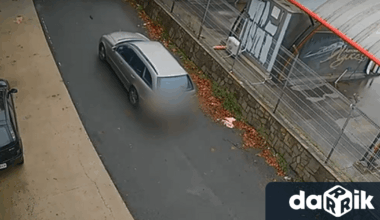 Шофьор прегази и после влачи жена в Бургас