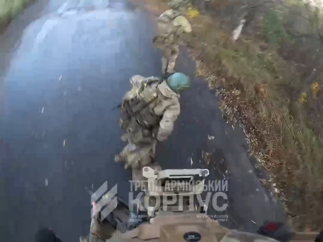 First-person footage by the Ukrainian Third Army Corps shows the clearing of a position with Russian infantry.