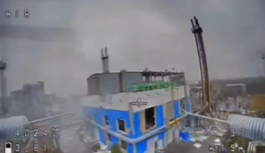 Ukrainian FPV drone comes under russian fire while inspecting industrial building
