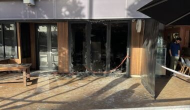 Fire crews contain late-night blaze at cafe in Auckland's Orewa