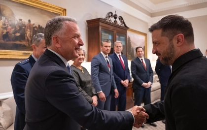 Witkoff’s Credibility ‘Absolutely’ Shot, Ex-Ambassador Says, but Urges Ukraine to Stay in Talks