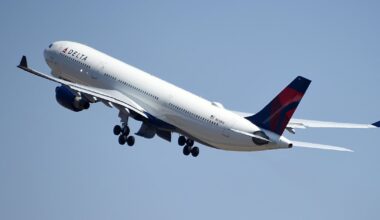 Delta pilot says "that was close" after go-around at Boston's Logan Airport; FAA investigating