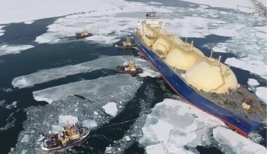 UK To Ban Maritime Services For Russian LNG Exports