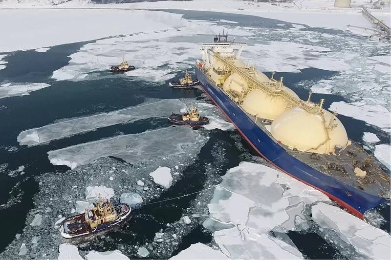 UK To Ban Maritime Services For Russian LNG Exports