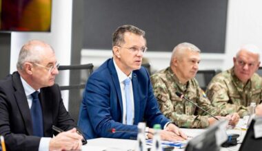 Un nou dosar explodează la DNA: Omul care a vrut să-i dea şpagă 1 milion de euro ministrului Ionuţ Moşteanu, reţinut