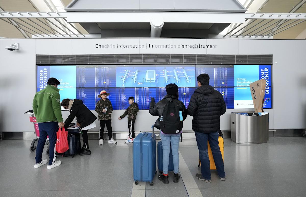 NAV Canada says 'resource constraints' caused flight delays Saturday at Pearson