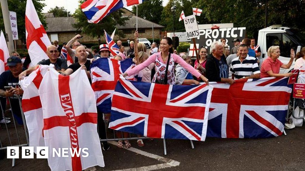 Broxbourne Council still committed to closing asylum hotel