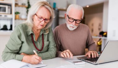 Megvan a döntés, megint öröm a nyugdíjasoknak: december elején itt az első, és még háromszor áll több pénz a házhoz
